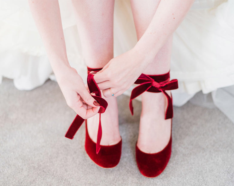 Christine wears Hetty Bordo