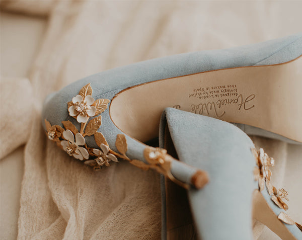 Abby wears Amy Blue Blossom