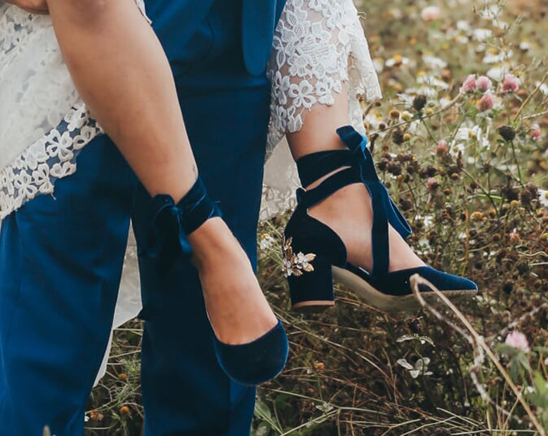 Nicole wears Hetty Mid Midnight Blossom