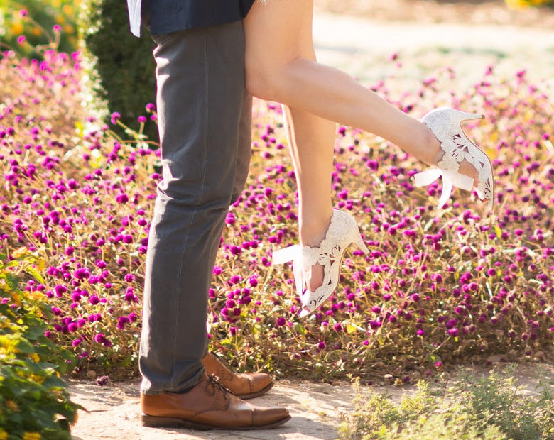 Kayla wears Peony Low Ivory