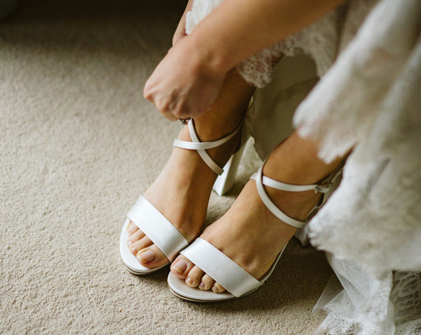Hannah wears Arabella Block Ivory