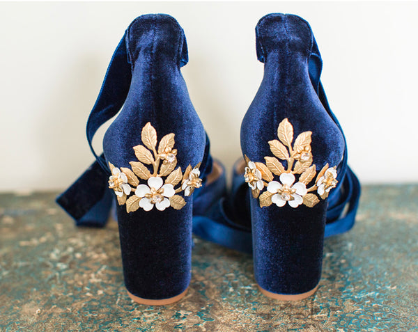 Carly wears Hetty Midnight Blossom