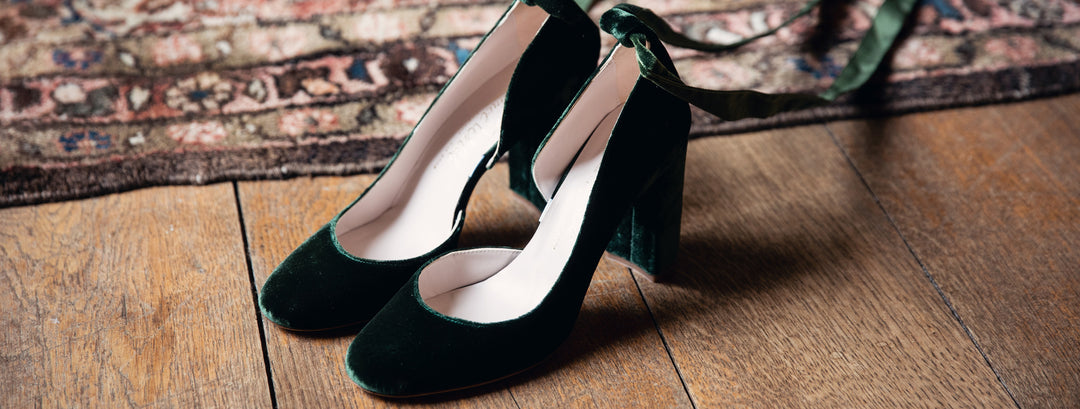 Anna wears Hetty Forest Green