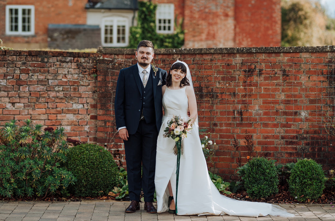 Jenny wears Hetty Mid Forest Green