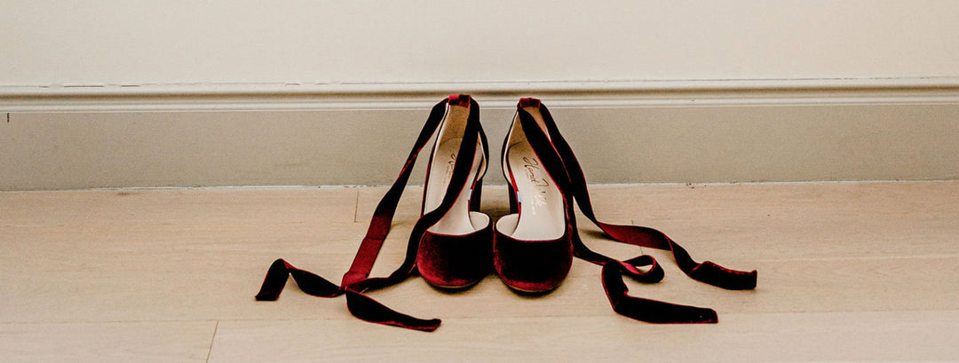 Kait wears Hetty Mid Bordo