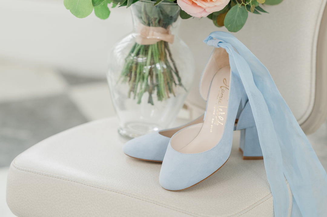 Meredith wears Hetty Mid Blue