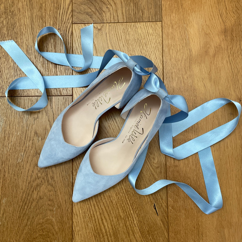 Elsa Ribbons Blue