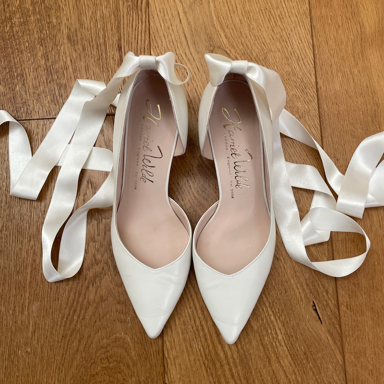 Elsa Ribbons Ivory