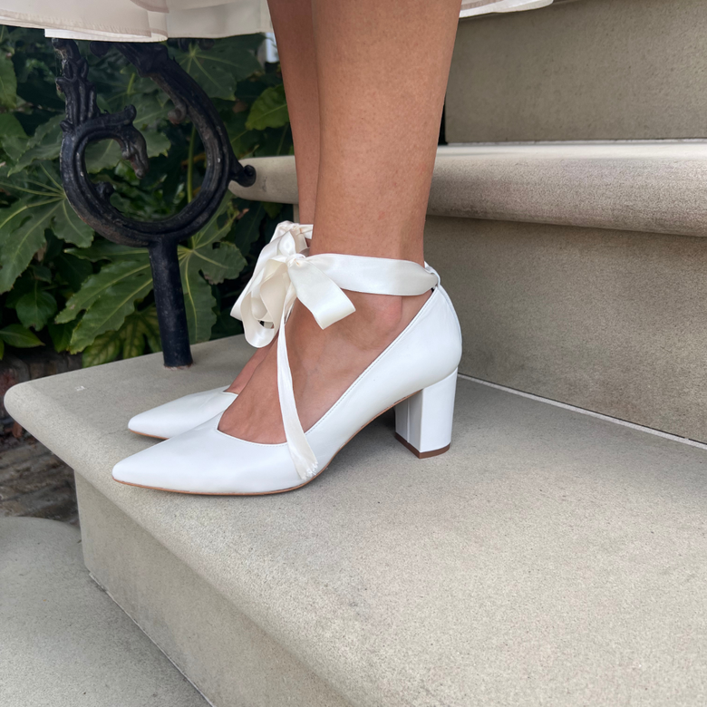 Elsa Ribbons Ivory